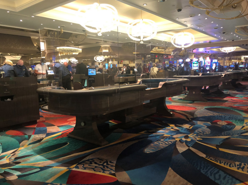 طاولة كرابس في فندق بيلاجيو