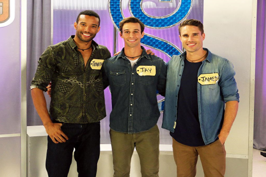 لعبة الآن أو لاحقًا - عارضات أزياء ذكور