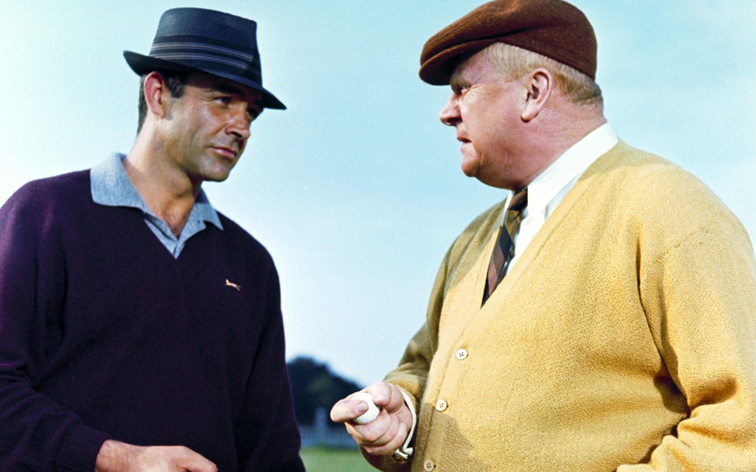 جيمس بوند يغزو كنيسة سانت جورج الملكية في جولدفينجر