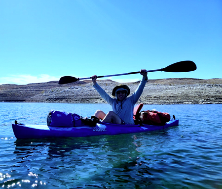 أنا على الماء في الخنجر