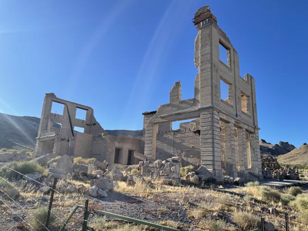 مبنى بنك كوك